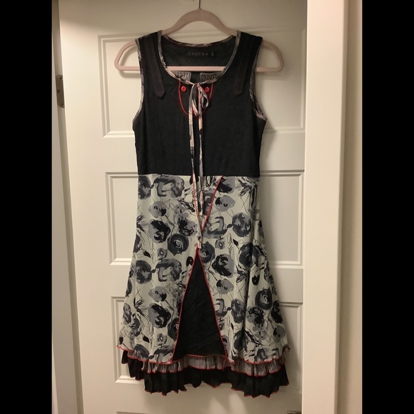 Lavena sleeveless dress - Picture 6 of 10